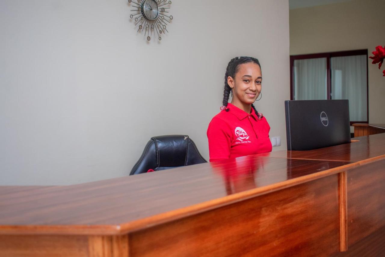 Hotel Santos Pina CAPE VERDE Екстериор снимка